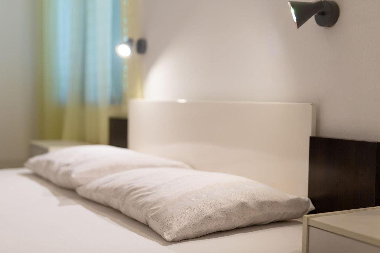 Apartments Dubravka Крк Екстер'єр фото